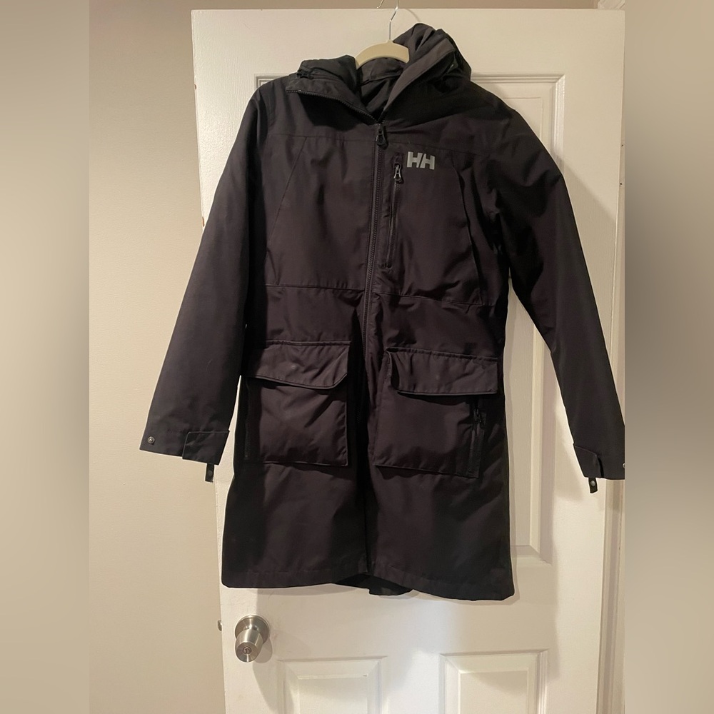 This modular coat has become a favorite because it adapts to your every need!